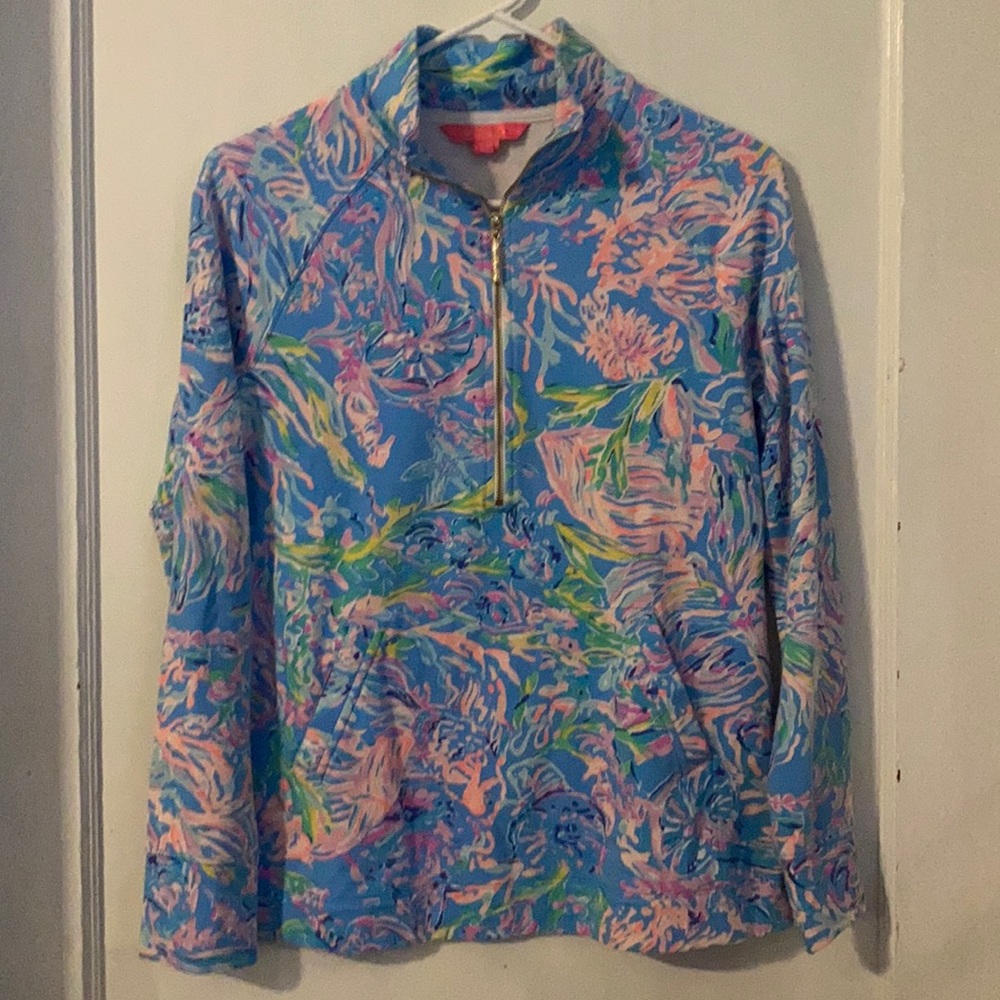 Lilly Pulitzer Pull Over - Size XS.